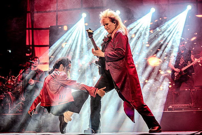 ONE NIGHT OF MJ
